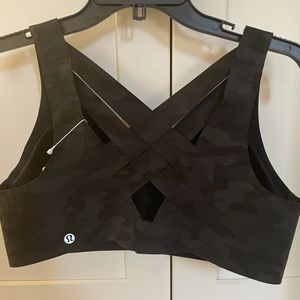 Women’s lululemon sport bra!